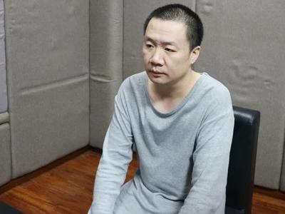 85后国企领导沉醉当“大哥”，借钱借到朋友躲着走