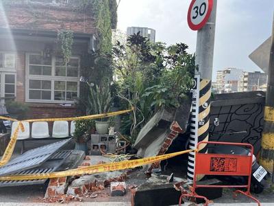 台湾花莲连发地震，两栋楼房严重倾斜