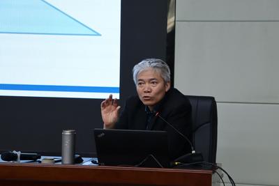 第13期“市北教育大讲堂”开讲：义务教育课程方案的校本化