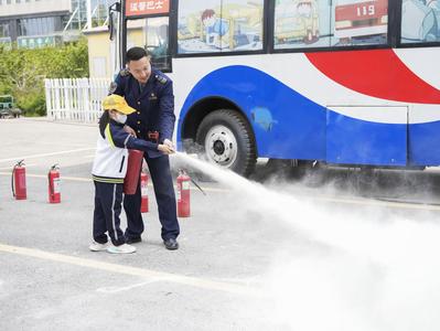全国防灾减灾日将至，青岛这群小学生的“春游”体验不一般 