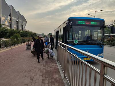 让蔬菜更快从地头到市场！青岛这条“助农专线”今天上线