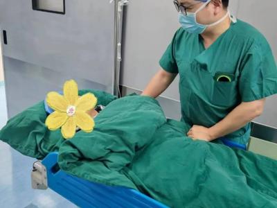 浙江女子确诊！骨头已被“吃空”，医生：很多人发现就是晚期……