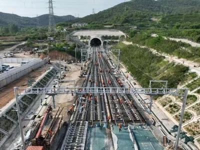 潍烟高铁引入新建蓁山线路所、芝罘站场改造施工迎来重要节点