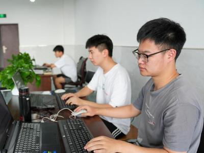 多名00后干部履新，基层干部选拔任用引关注
