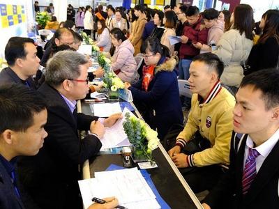叫谁都叫“老师”？合适的职场称呼怎么选