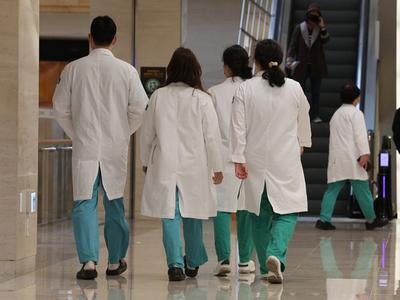 韩国医学院扩招尘埃落定，各医学院2025学年度将按计划扩招