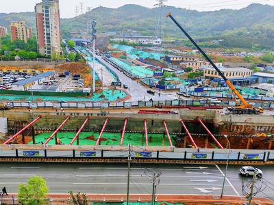 黑龙江中路地道闭口段深基坑开挖条件验收顺利通过