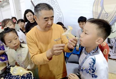 市北区第二实验小学举行“非遗进校园、文化共传承”庆六一主题活动