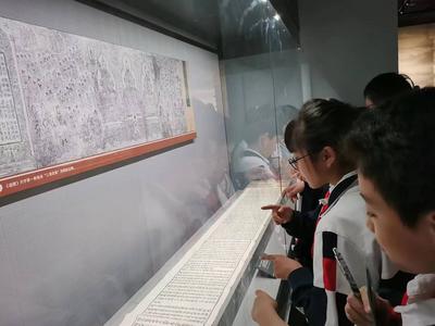 探秘博物馆里的大世界！青岛平安路第二小学组织开展文博研学活动