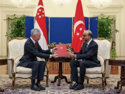 新加坡总理李显龙提交辞呈，15日将正式卸任