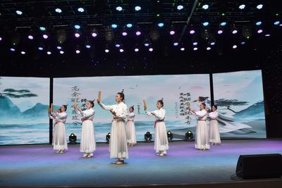 青岛市“我们的节日·端午”主题全环境立德树人文艺展演在胶州举办