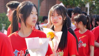院士饼、及第粥、状元粽，青岛九中为高三学子送上满满祝福