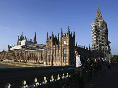 英国政界警界“赌选”丑闻雪球越滚越大