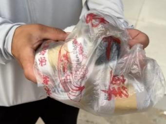 上海女店主奔赴千里外追踪“白嫖党”，男子道歉并承诺赔偿3500元