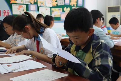 研究：运动与电子屏幕使用方式影响青少年大脑发育