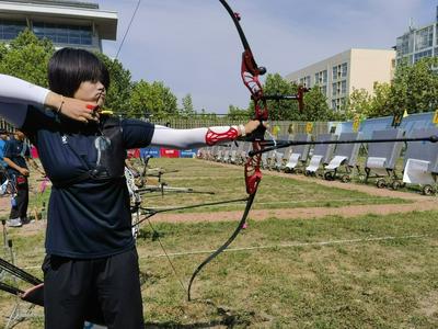 百余名青少年张弓搭箭比射术！华东十城市青少年射箭比赛在青举行