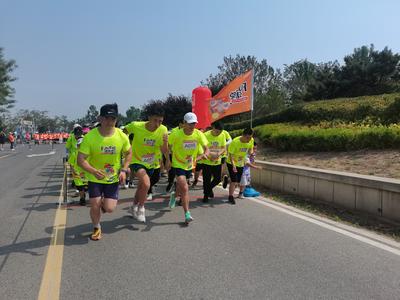 三百余名跑步爱好者参与！能率 Color Run Ⅱ 青岛站暨李沧健康跑圆满收官