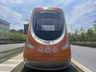 备好考试文具、驾驶员“无声”驾驶……青岛有轨电车“高考专列”准备就绪