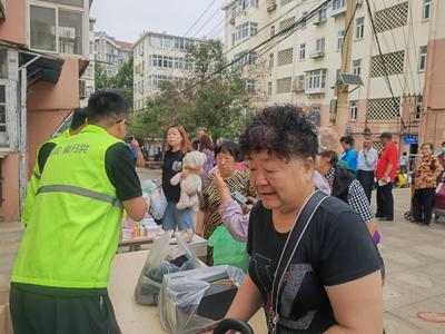 “旧物换新”让闲置资源可回收利用！这个活动推动垃圾分类“全社会治理”