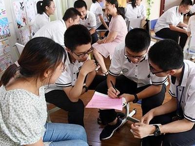 补习花近70万发现老师无初中教资证，教育机构：不影响教学