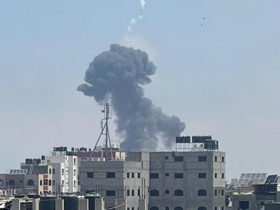 以军空袭加沙地带中部，已致超80人死亡