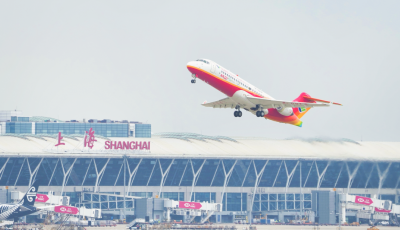 國產(chǎn)商用飛機(jī)完成首次加注可持續(xù)航空燃料演示飛行