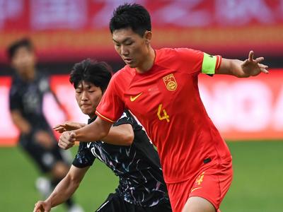 中国U19男足2比0战胜韩国U19男足，给国足打了个好样