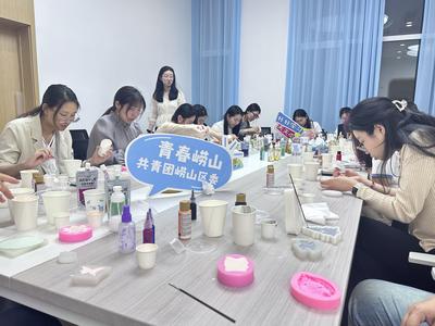 打造流动夜校授课模式！崂山区把青年夜校办到青年“家门口”