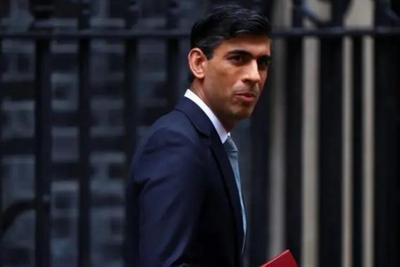 英国国王查尔斯三世接受首相苏纳克的辞呈