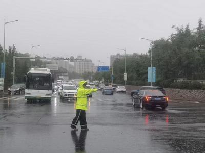 今日降雨持续，市南这些易积水路段出行请注意！