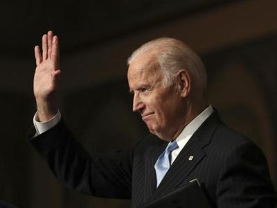 为何放弃连任？两党有何反应？如何影响选战？拜登退选三问