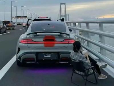 交警提醒：深中通道违停拍照，罚200记9分
