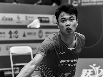 中国羽毛球队17岁小将张志杰赛场晕倒，送医后不幸去世