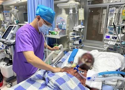 人畜共患！广东一男子接触猪肉后长满瘀斑，住进ICU……