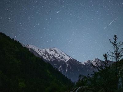 @天文爱好者们，7月31日，有流星雨“上线”