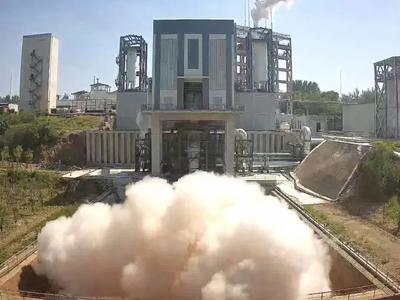 载人登月火箭三级发动机长程高空模拟试验取得圆满成功