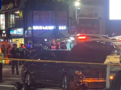 韩国首尔中部消防署：市厅附近交通事故已致9死4伤