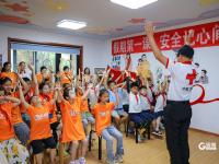 心肺复苏、防溺水……社区联手志愿者给孩子们送来暑假安全大礼包