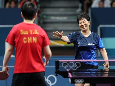 61岁倪阿姨对战23岁莎莎，没有输！