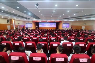 全国大学生节能减排社会实践与科技竞赛决赛在青举行
