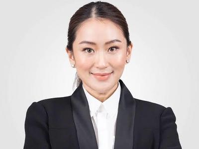 他信之女被提名为泰国总理候选人