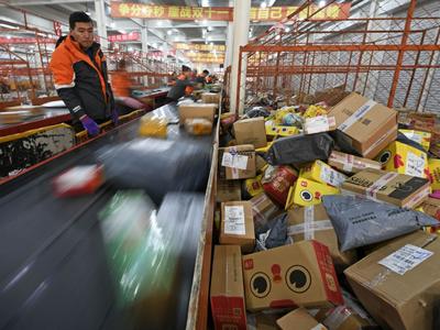 从快递“空包”到包裹破损退款，网店商家虚假发货到底为了啥？