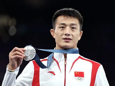 1银4铜收官，中国摔跤挺过艰难期盼丰收