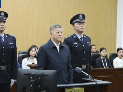 被控非法收受财物4341万余元，国家体育总局原副局长杜兆才受贿案一审开庭
