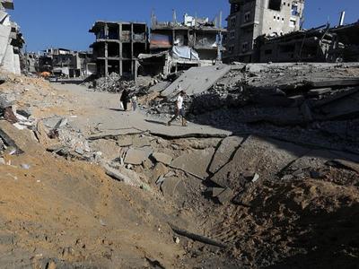 以军袭击加沙地带汗尤尼斯一帐篷营地，已造成至少40人死亡