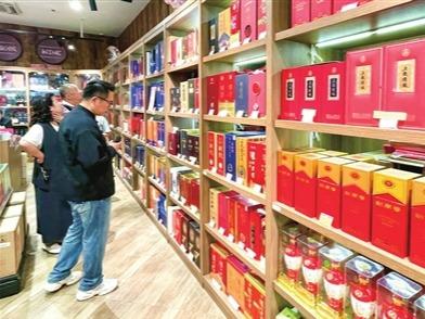 “去庫存”成行業(yè)主旋律！黃金周臨近，性價比高的次高端白酒受青睞