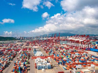 海关总署：今年前8个月我国货物贸易进出口总值28.58万亿元
