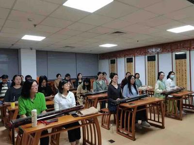 从AI学习到视频剪辑，青岛：夜校出圈，又有新课加持