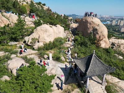 组图|假日登鹤山，尽览山景美