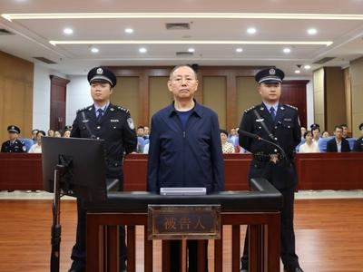 非法收受财物3893万余元，张福生一审被判处有期徒刑十三年